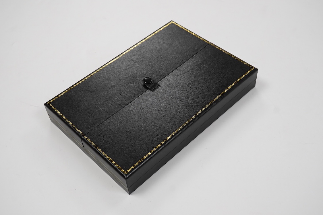 A recent white metal frog necklace, overall length 42cm and matching bracelet, 19cm, both stamped 925, gross 153 grams.